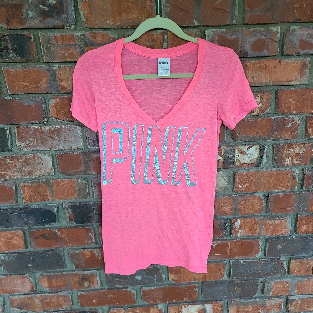VS PINK tee